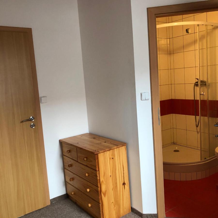 Bakin Bar Hotel Třebíč Buitenkant foto