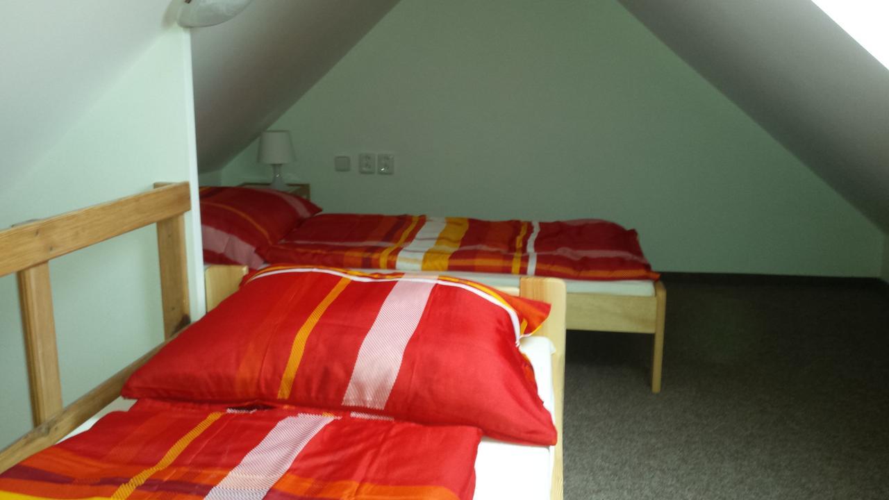 Bakin Bar Hotel Třebíč Buitenkant foto