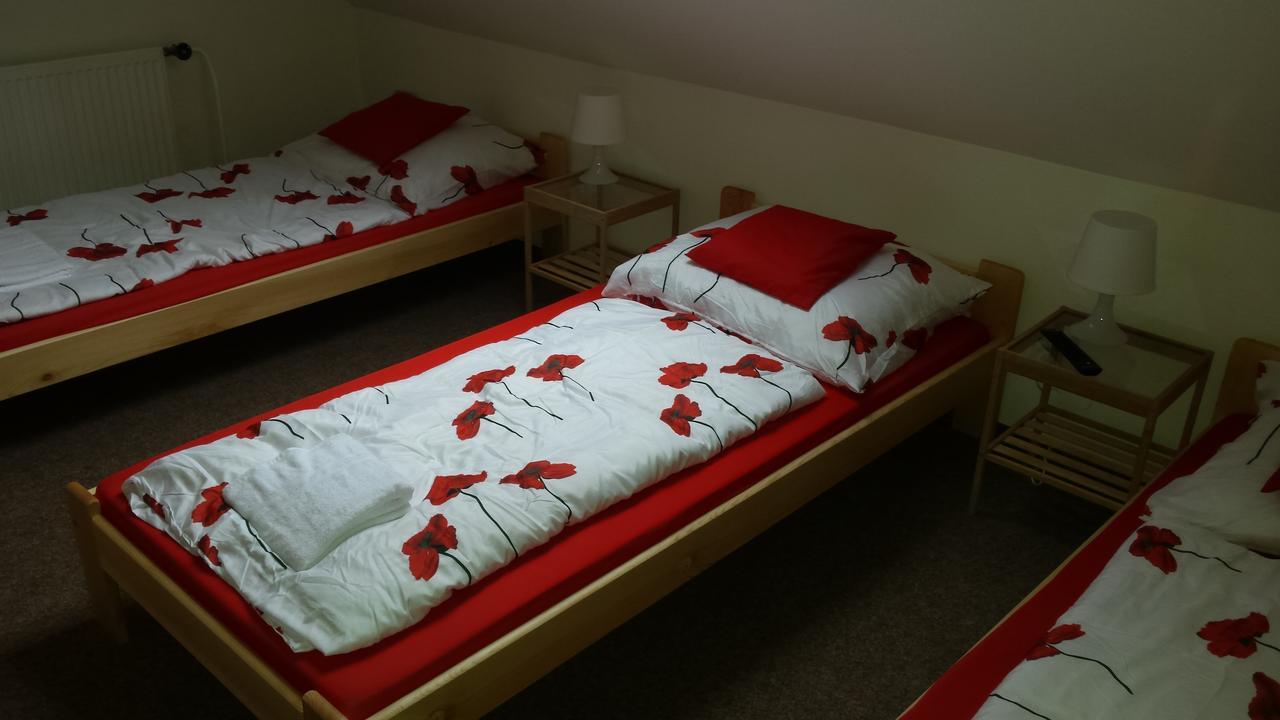 Bakin Bar Hotel Třebíč Buitenkant foto