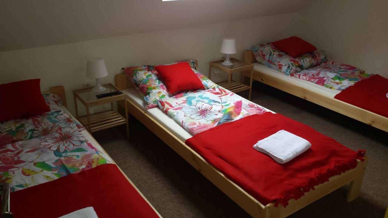 Bakin Bar Hotel Třebíč Buitenkant foto